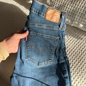 724 HIGH RISE SLIM STRAIGHT WOMEN'S JEANS